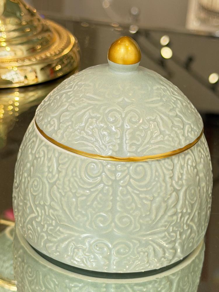 تمرية بورسلان سماوي ذهبي